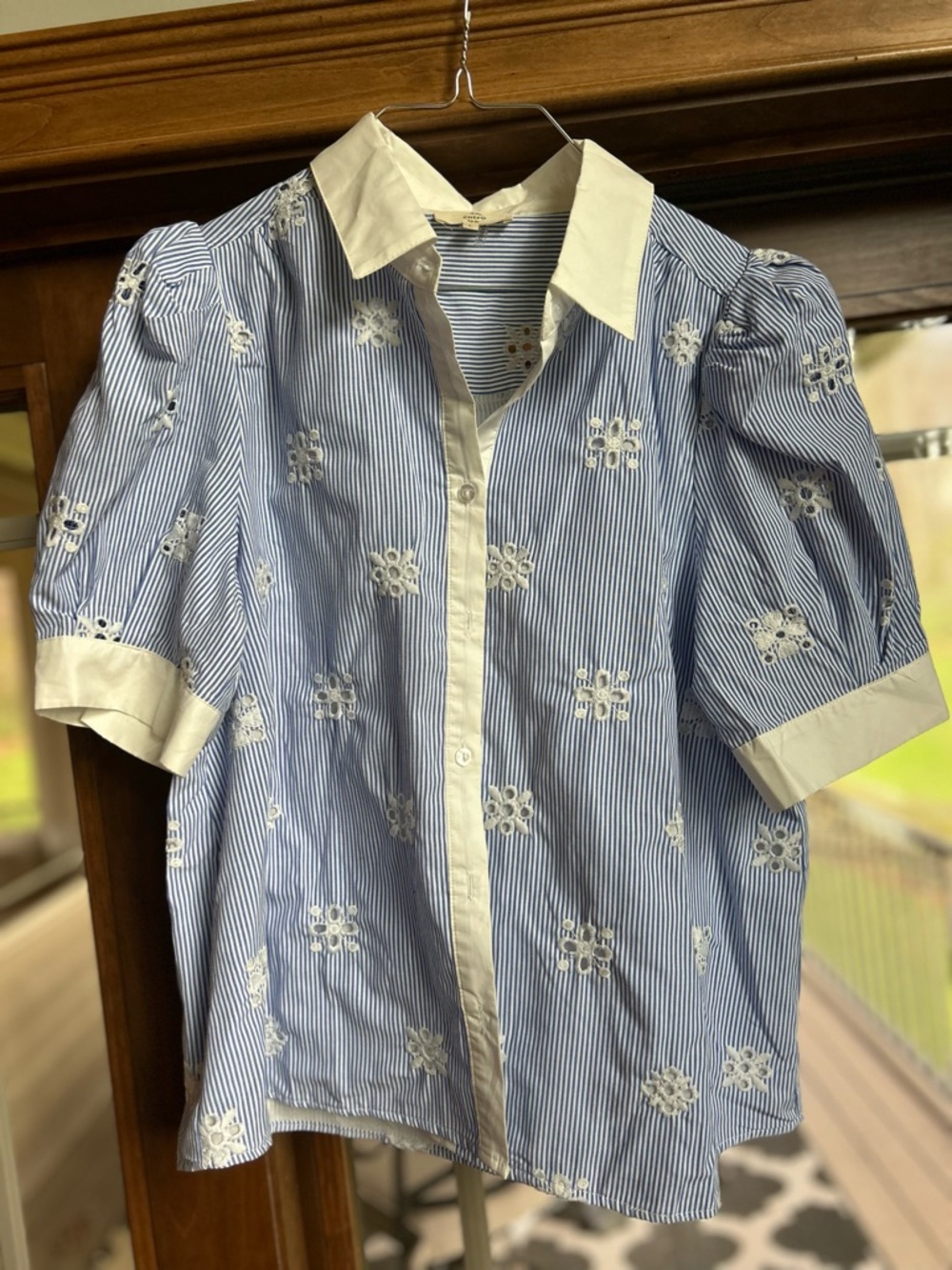 entro Blue & White Pinstripe Eyelet Button-Front Blouse